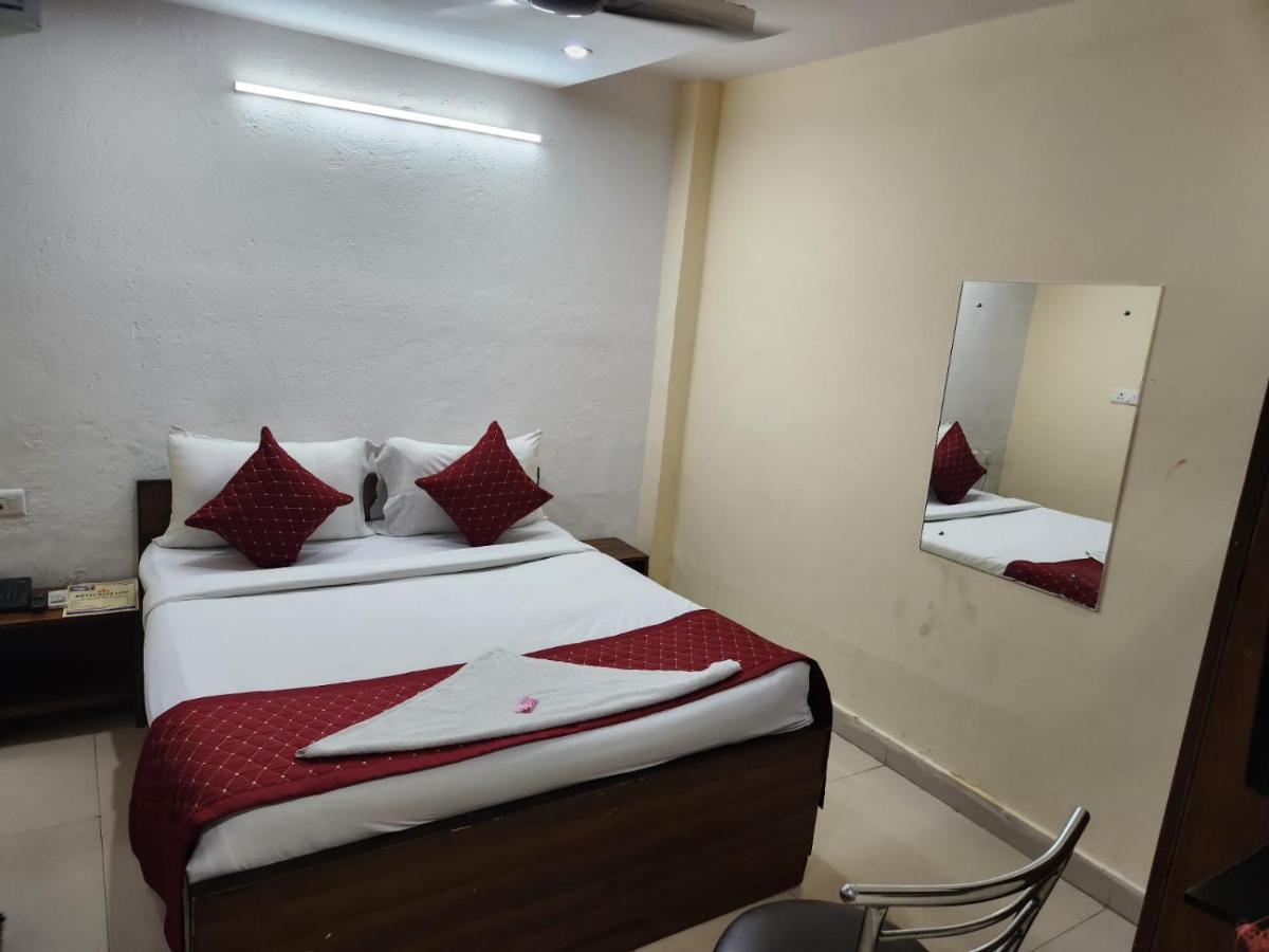 ניו דלהי Hotel Cozy Cave מראה חיצוני תמונה