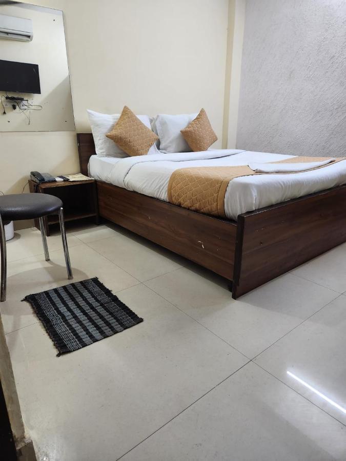 ניו דלהי Hotel Cozy Cave מראה חיצוני תמונה